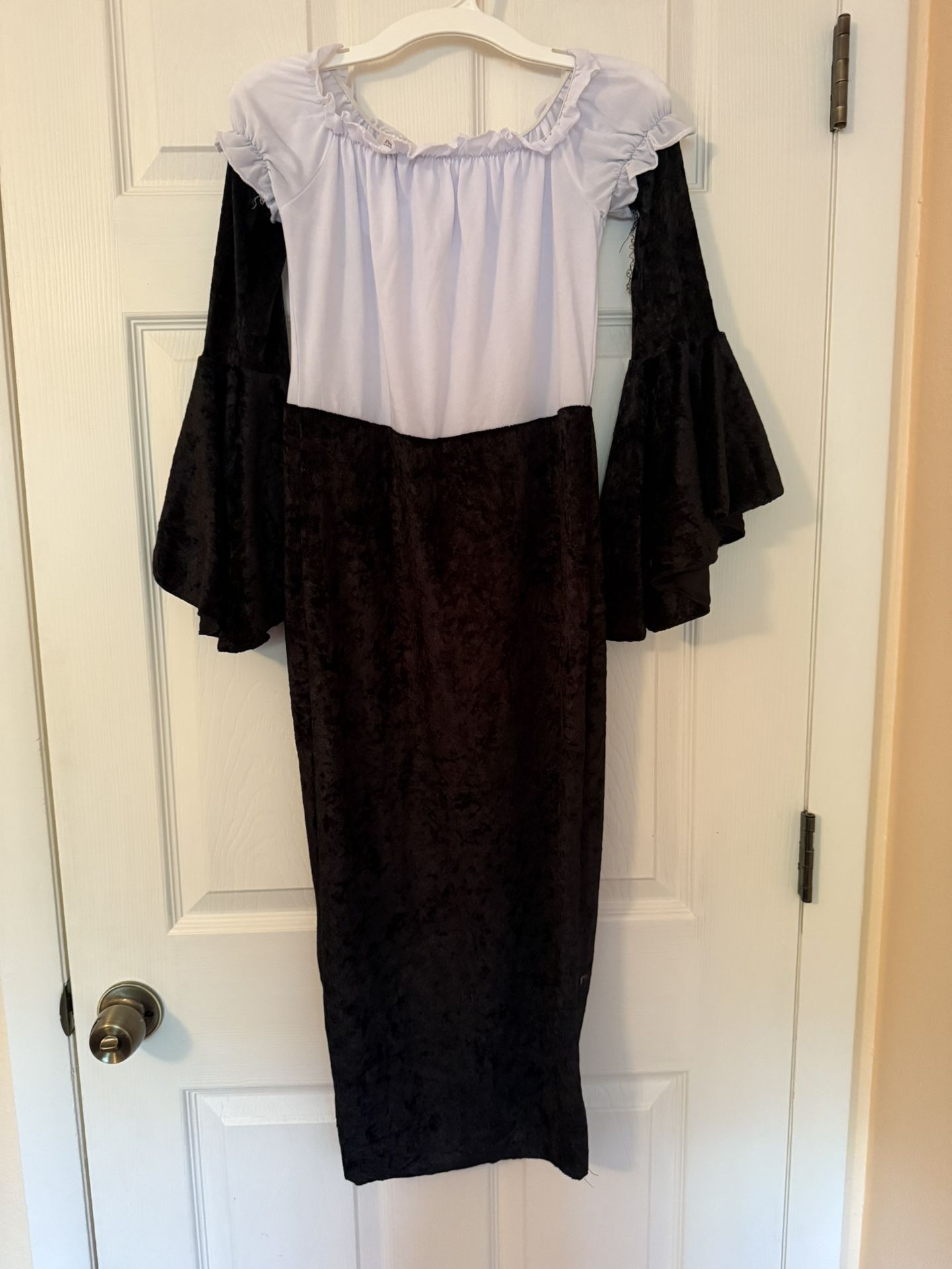 Girls Halloween Costume Sz. 7-10