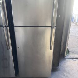 USED GE REFRIGERATOR 