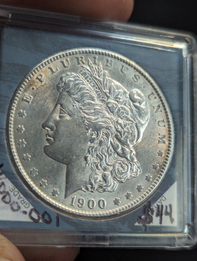 Bu 1900 Morgan Silver Dollar