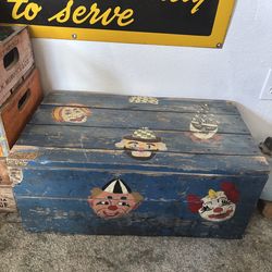 Old hand painted ringling brothers circus crate