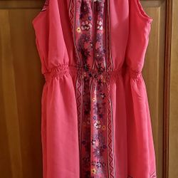 Youth dress size 14/16 - Like New 