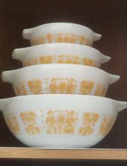 PYREX PUMPKIN AMISH BUTTERPRINT 4pc SET (FIRM)