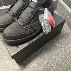 Travis scott Black Phantoms 