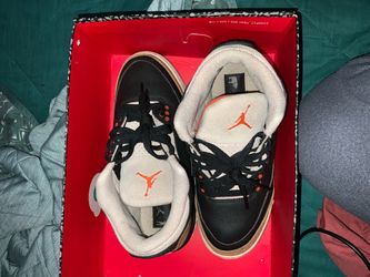 Air Jordan 3 retros (GS) size 5y