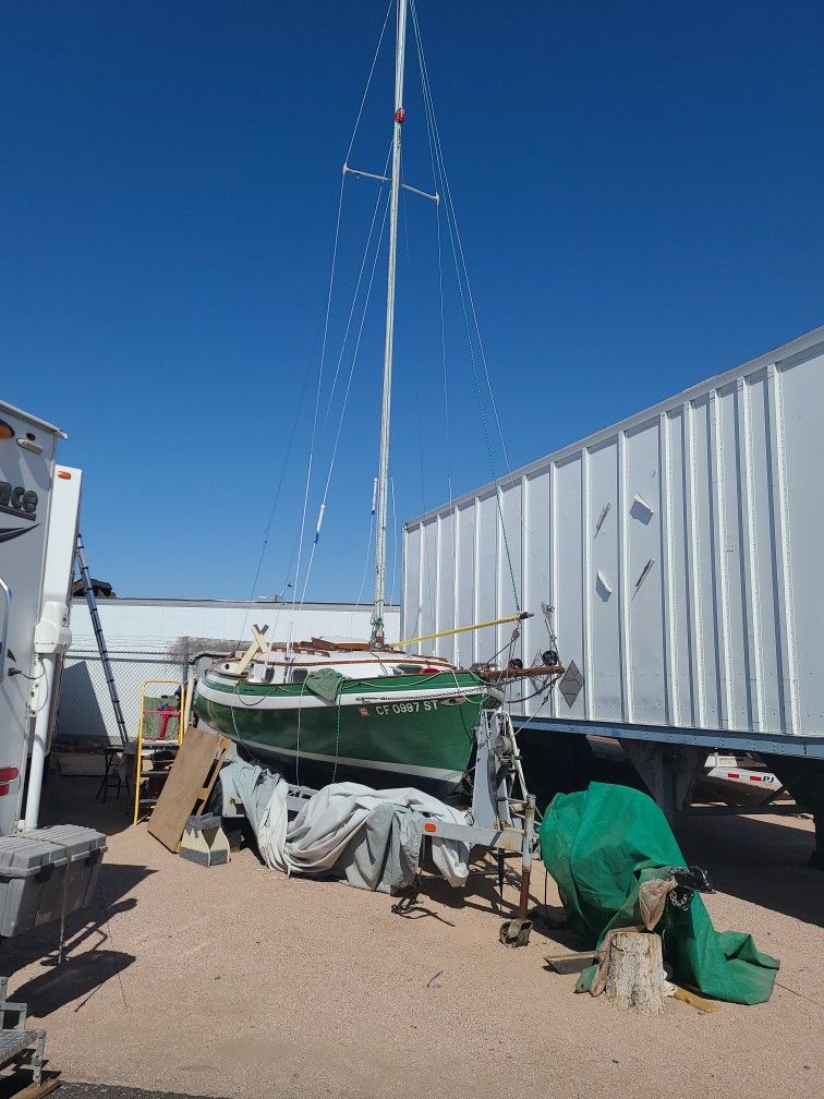 Rare Pearson Packet Sailboat 18.5 Feet