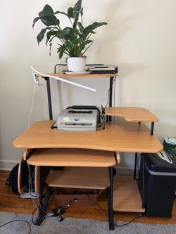 Computer desk