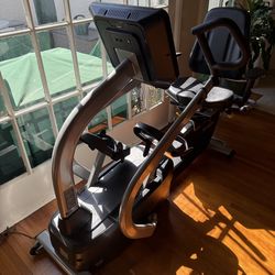 Spirit CRS800S Recumbent Stepper