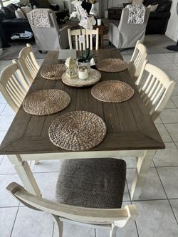 Dinning table with 6 chairs