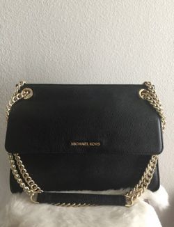 NWT Michael Kors Black Medium Chain 