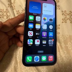 Neatly Used 128gb iPhone 13