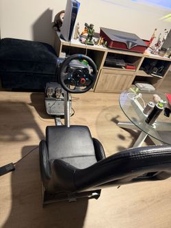 Racing Setup Playseat And Logitech Wheel For PS4 Or Ps5