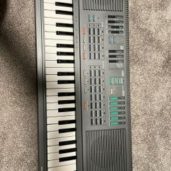Yamaha Portasound PSS-460 Keyboard Synthesizer 