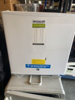 1.1 ft.³ pharmaceutical Accucold freezer