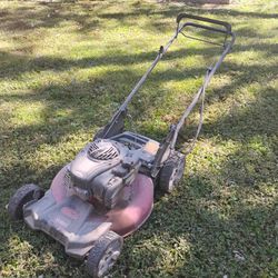 Toro Self Pulling Mower,Starts First Pull ,Needs Tlc