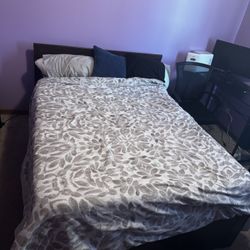 Full Wood Bed Frame With Mattress 