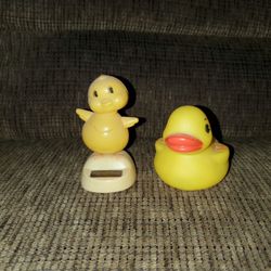 Solar Powered Wobble Duck & Rubber Duck