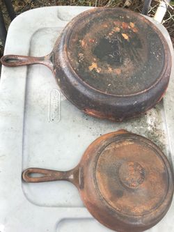 Vintage cast iron skillet 12 inch and 8 inch both for only $40 firm