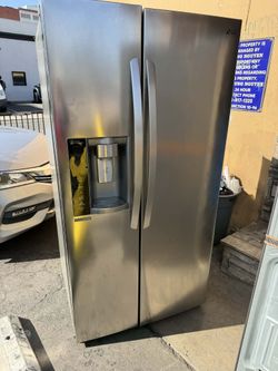 36" LG side by side stainless steel refrigerator