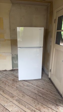 Frigidaire 20 Cu. Ft - Garage Ready Top Freezer Refrigerator