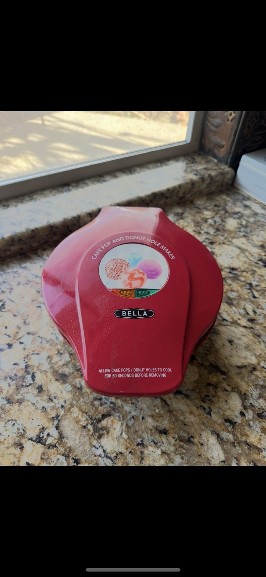 Bella Cake Pop And Donut Hole Maker
