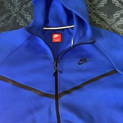 Blue Nike Tech Fleece