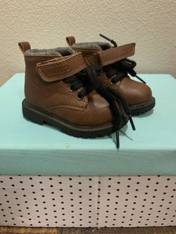 Toddler boots size 5