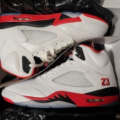 Jordan 5 Fire Red Black Tongue  Size 12 Mens 
