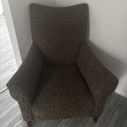 Nice Sitting Chair