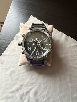 Nixon watch