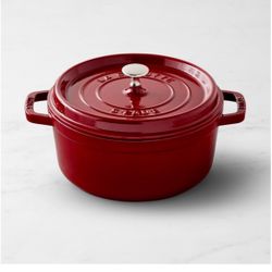 NEW! STAUB/ Round, 4qt, Dutch Oven