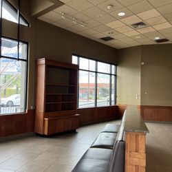 Free Large Retail Shelving Units 