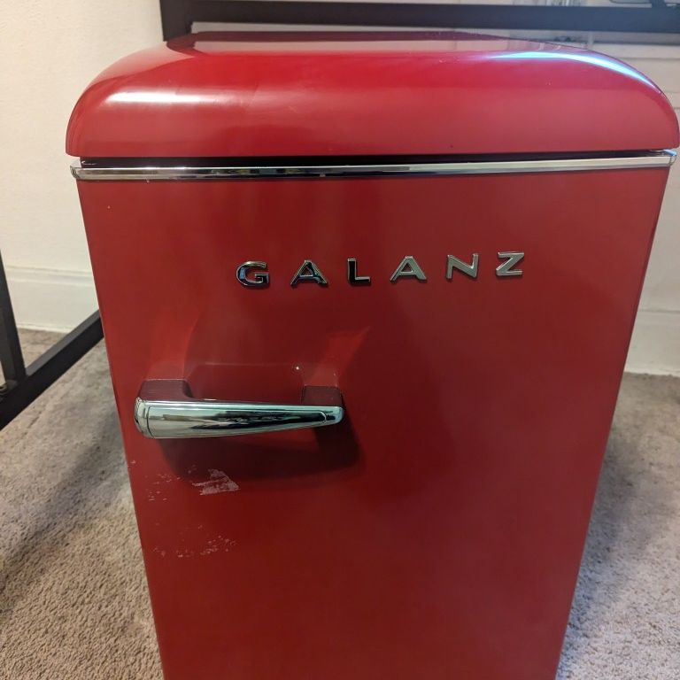 Galanz Retro Compact Refrigerator, 2.5 Cu Ft