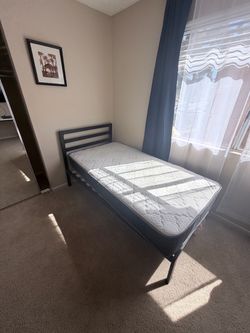 Bed frame +matress
