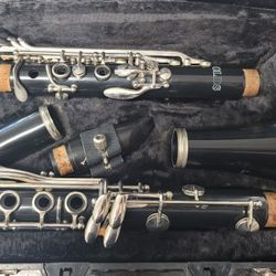Olds Clarinet With Case