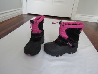 Girls Children's 10 Black/Pink Snow Boots, Totes
