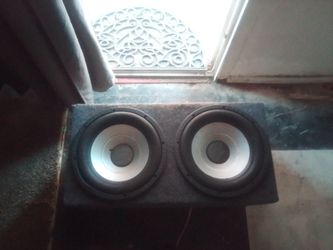 Two 2500 watt gravity 12's in sealed box