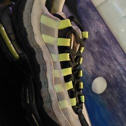 Selling these denim the jean maker Nike Air max size 10.5 only worn once