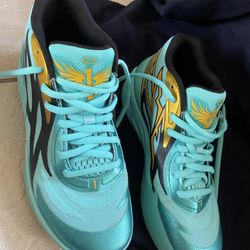 LaMelo Ball Honeycomb Sneakers Size 8.5