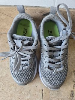 Tenis de  Nin̈a.  10 . 5