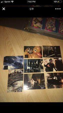 8 Batman trading cards