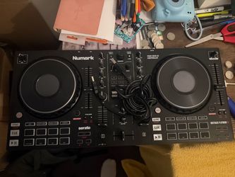 Dj controller numark