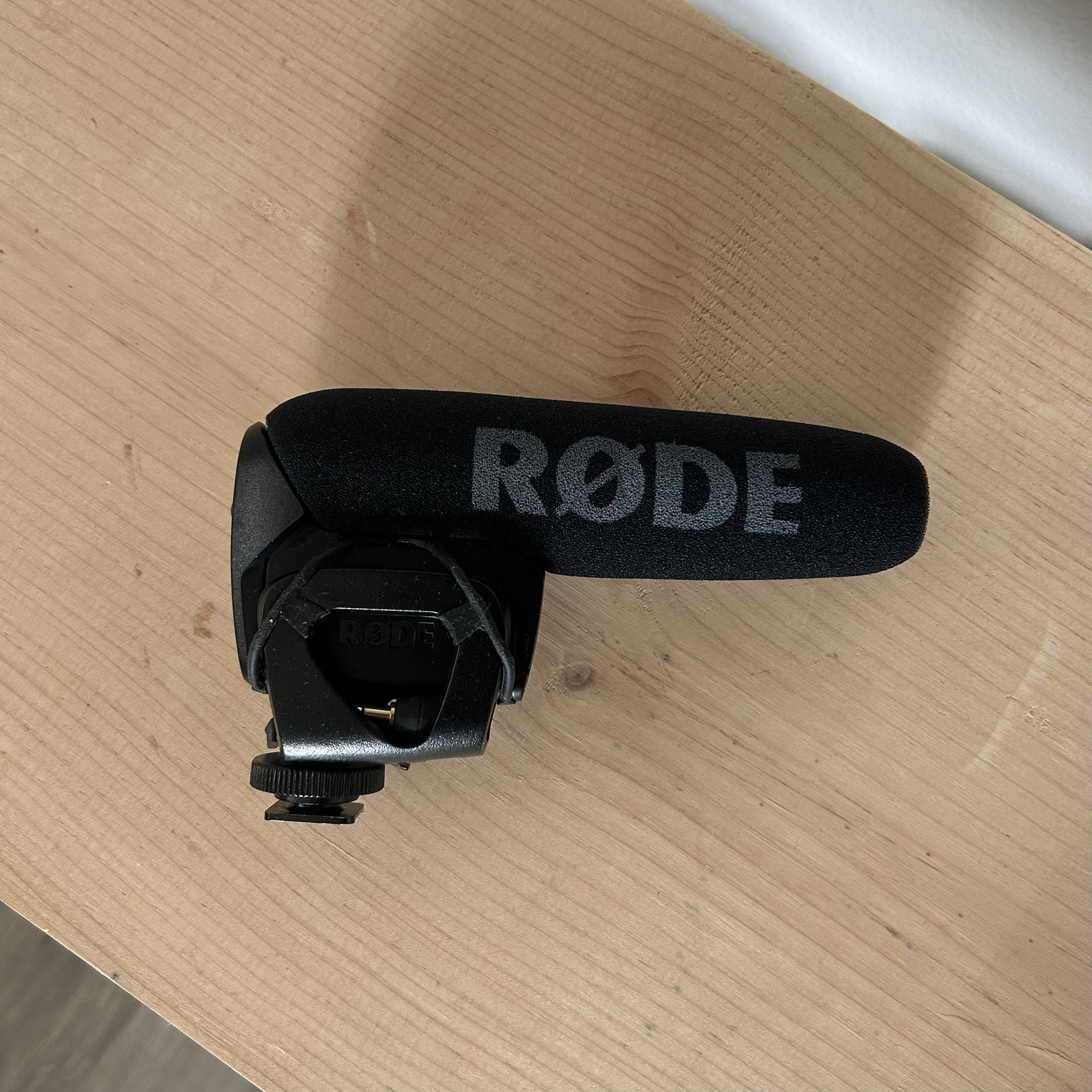 RODE VideoMic Camera-Mount Shotgun Microphone