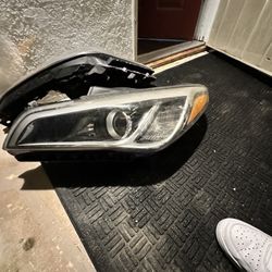 Hyundai Sonata headlight 2011 2014