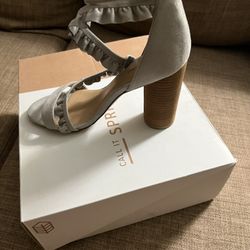 Size 7 high heels _Visalia 