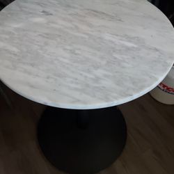 Marble Round Table