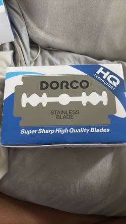 Dorco Stainless Steel Utility Blades – 1000 Count Box (2 Available)