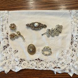 Vintage faux Pearl Brooches-$ 10 Each Or All 5 For $45