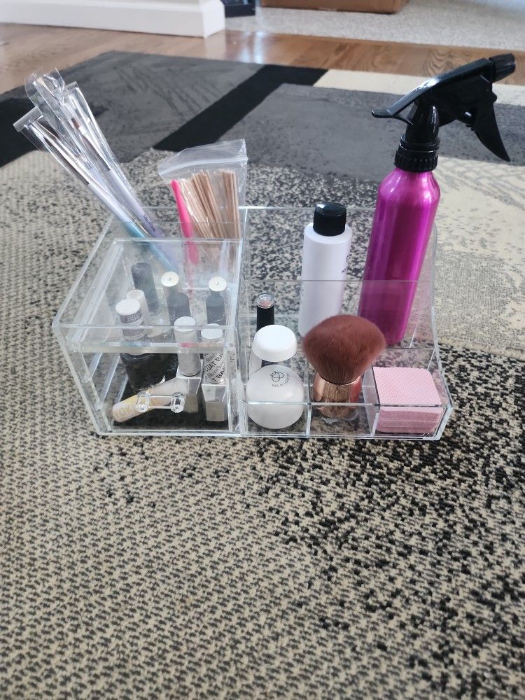Cosmetic Organizer