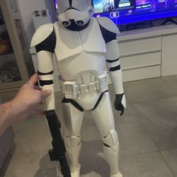 Storm Trooper Statue 