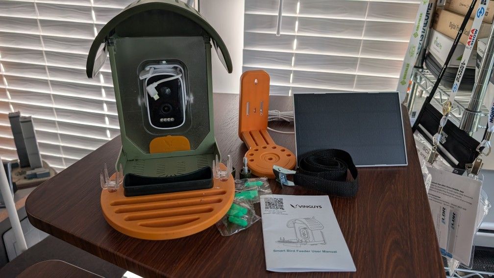 Smart Bird Feeder